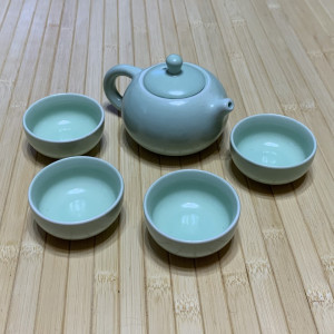 Набор чайной посуды светло-бирюзовый на 4 персоны